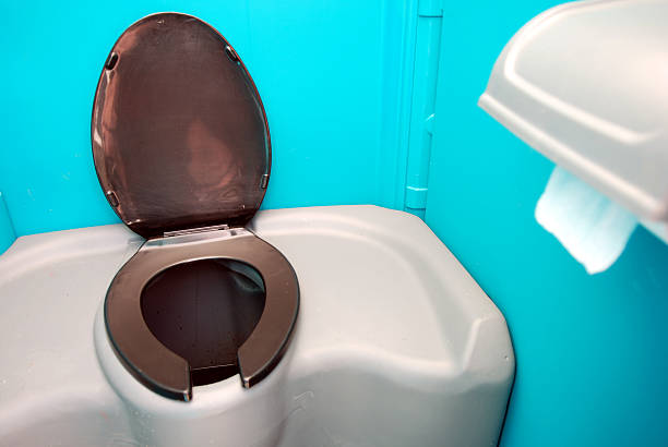 Professional porta potty rental in Meadowbrook, CA